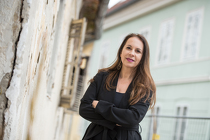 Schriftstellerin Isabella Straub erhält den Walter-Serner-Preis.